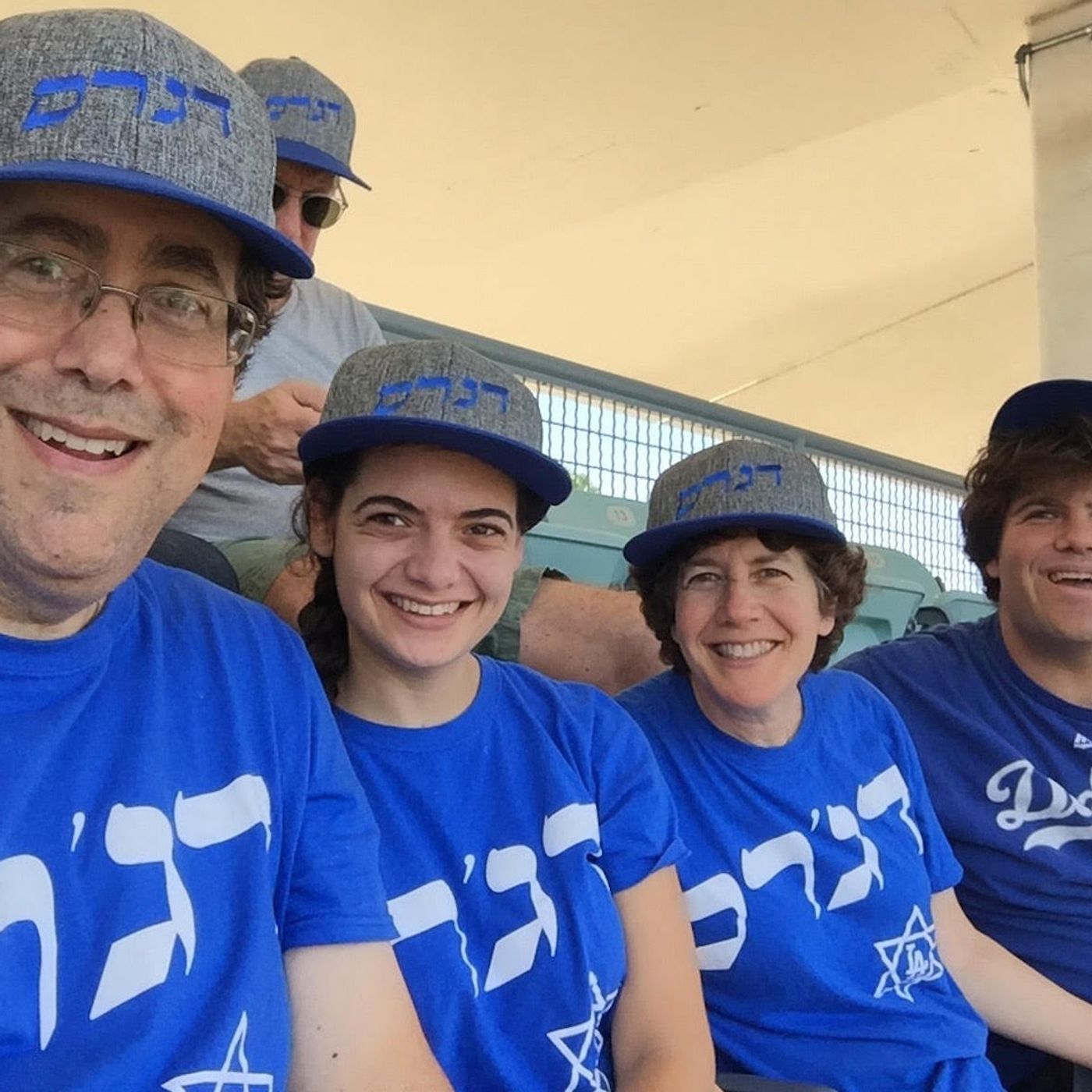 cover of episode Dad To Dad 25 - Rabbi Bradley Artson of LA, Father Of Twins, Including An Autistic Son, Who Has Benefited From Facilitated Communication