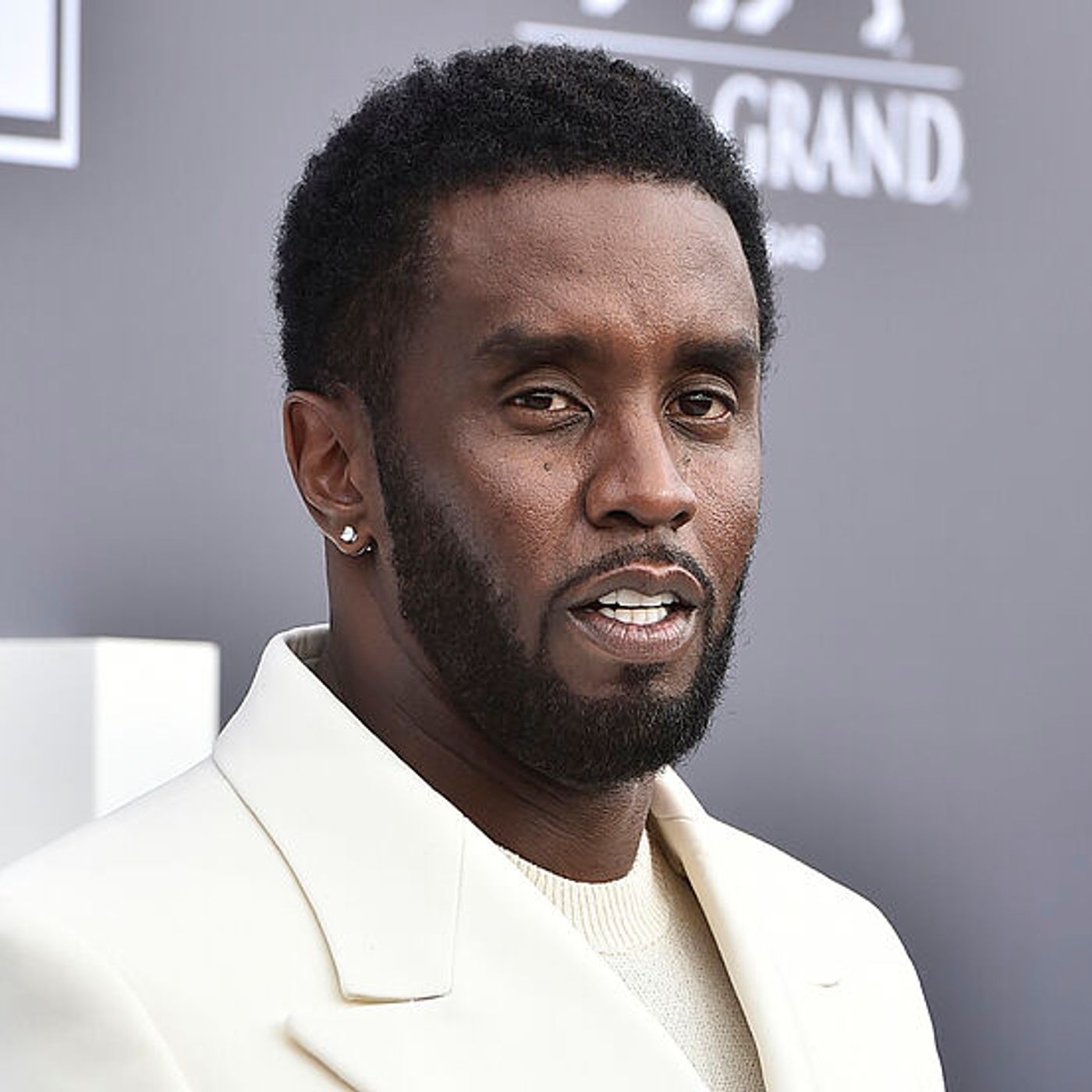 Puff Daddy EN EL OJO DE LAS AUTORIDADES - NADIE SE VA SIN PAGAR episode artwork