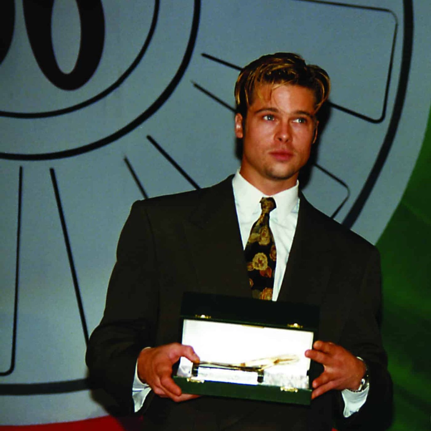 CelebriChic: Brad Pitt, increíble a los 60 años y la confesión de su alcoholismo