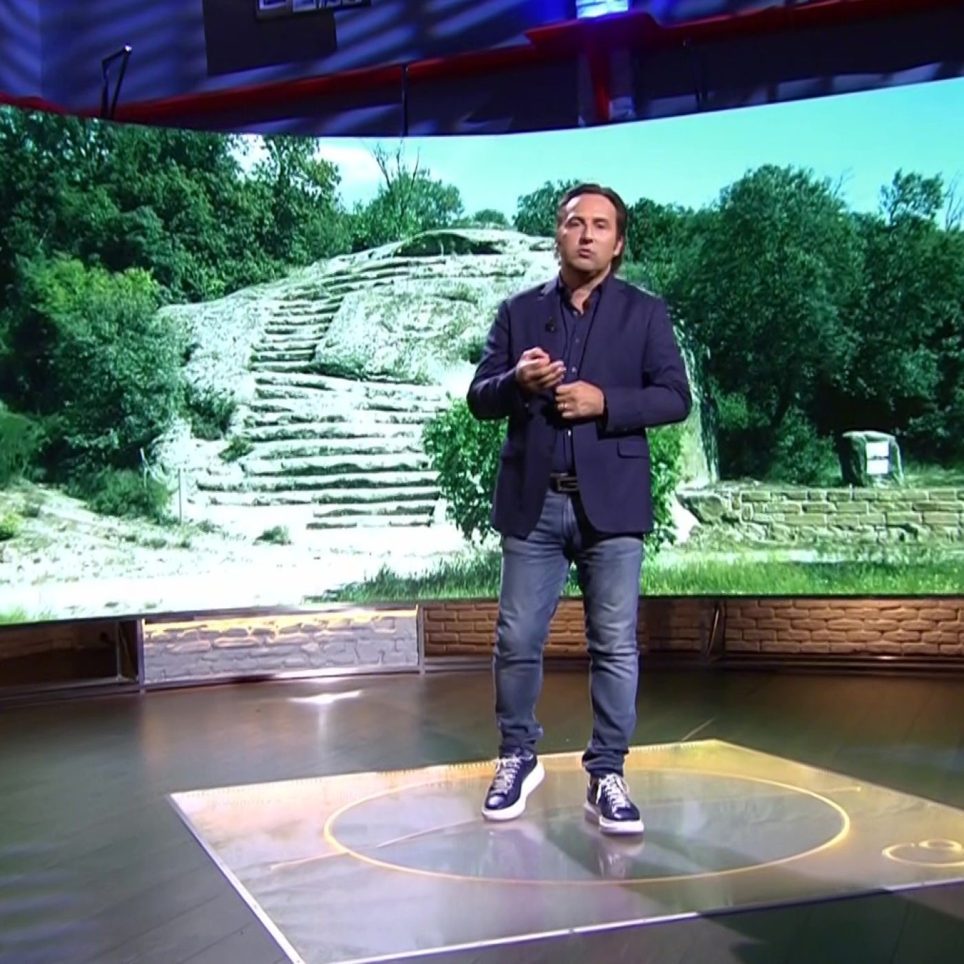 Cuarto Milenio: Las piedras de la fecundidad