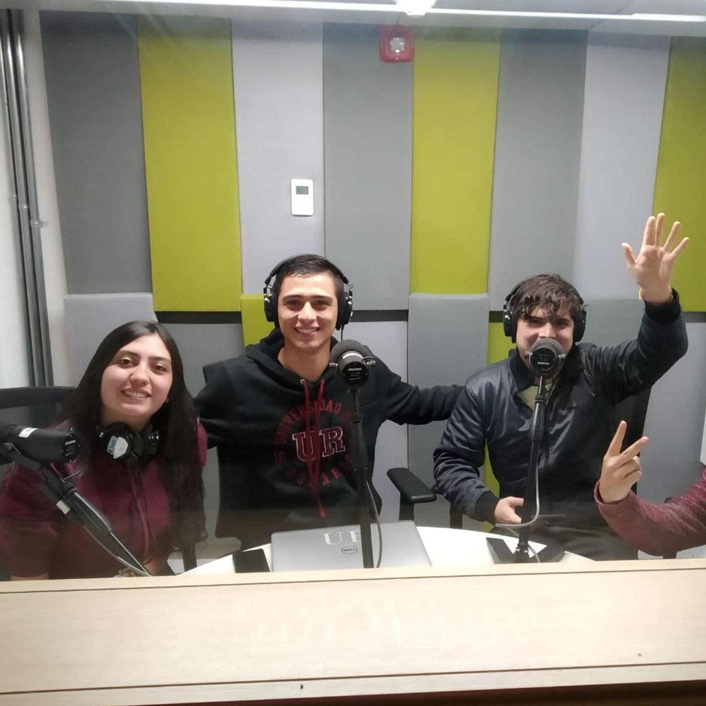 TRIBUNA UR
