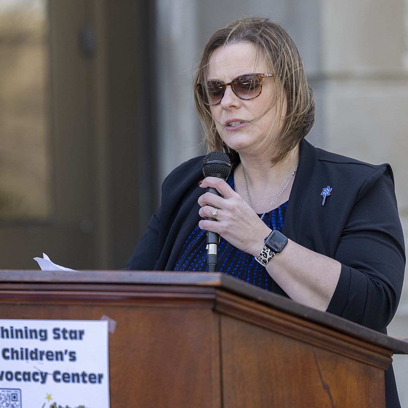 Hands Around the Courthouse – a child abuse awareness event – set for April 10 in Dixon episode artwork