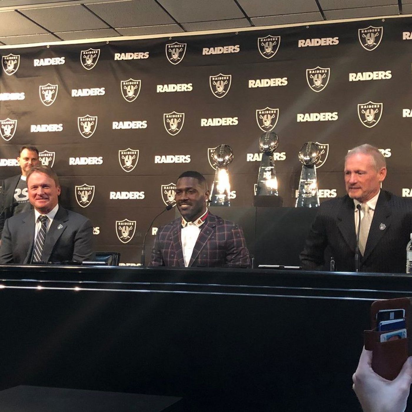 Why the Oakland Raiders need to be on Hard Knocks episode artwork