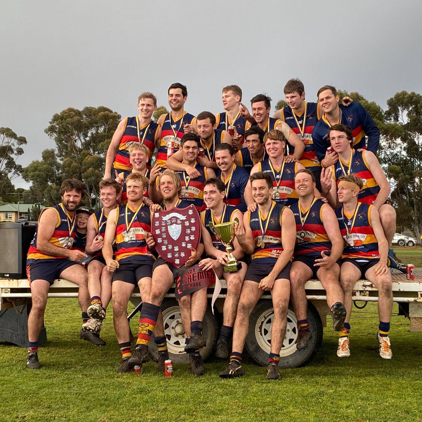 Wayne the Flowman checks in with Ben Hooper to find out about the latest developments regarding the Mallee Football League episode artwork