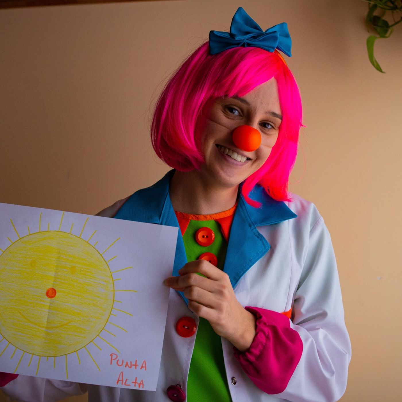La clownterapia di Alessandro: «Mi emoziona vedere i pazienti felici» episode artwork