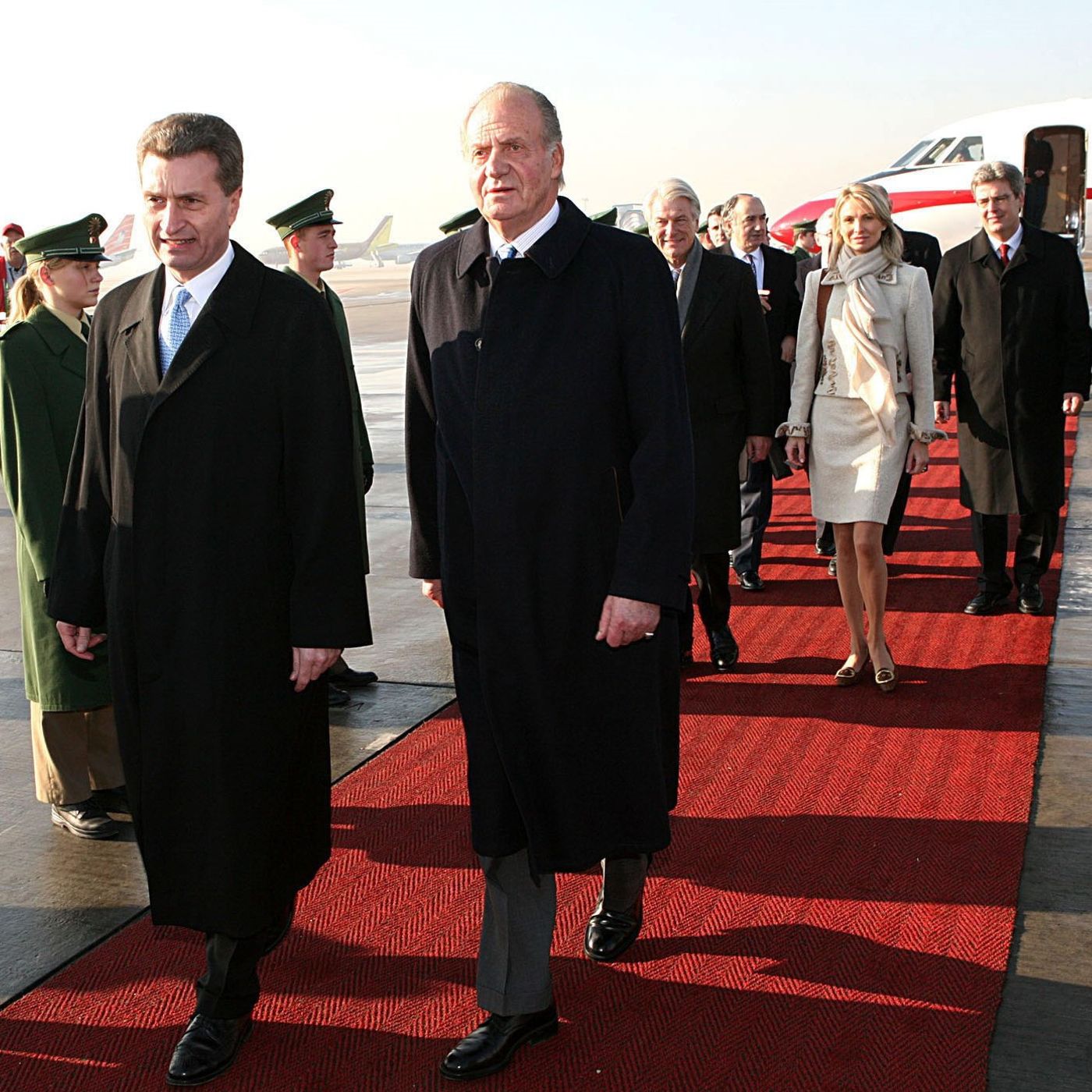 Crónica Rosa: Verdades y mentiras de la demanda de Juan Carlos I a Corinna Larssen