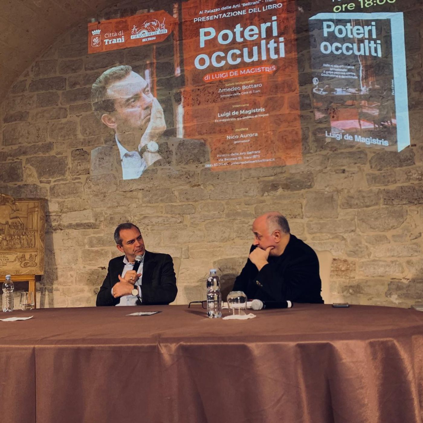 «Poteri occulti», intervista a Luigi de Magistris episode artwork