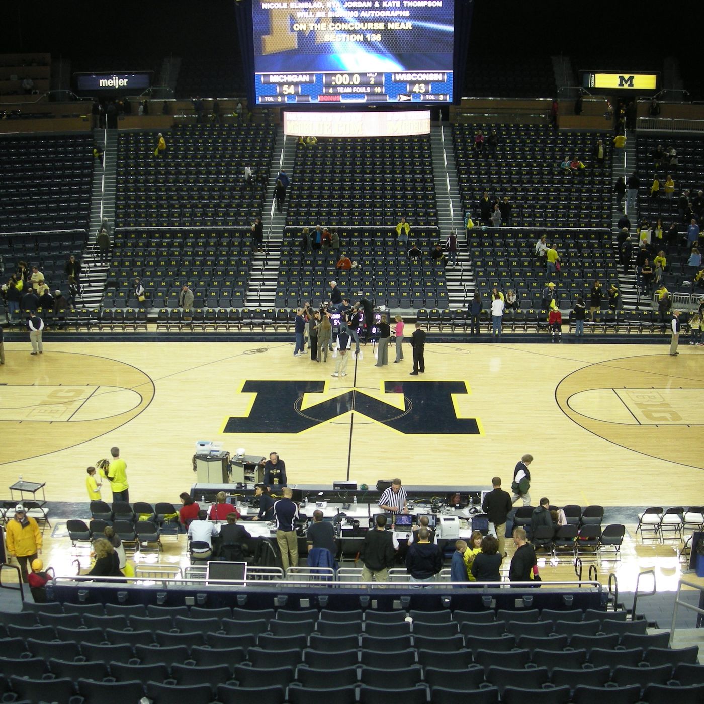 BDJ: 2-16-18 FULL SHOW (FBI College Hoops Investigation, Enemy Cheering, Ohio State-Michigan, & NBA Dunk Contest) episode artwork