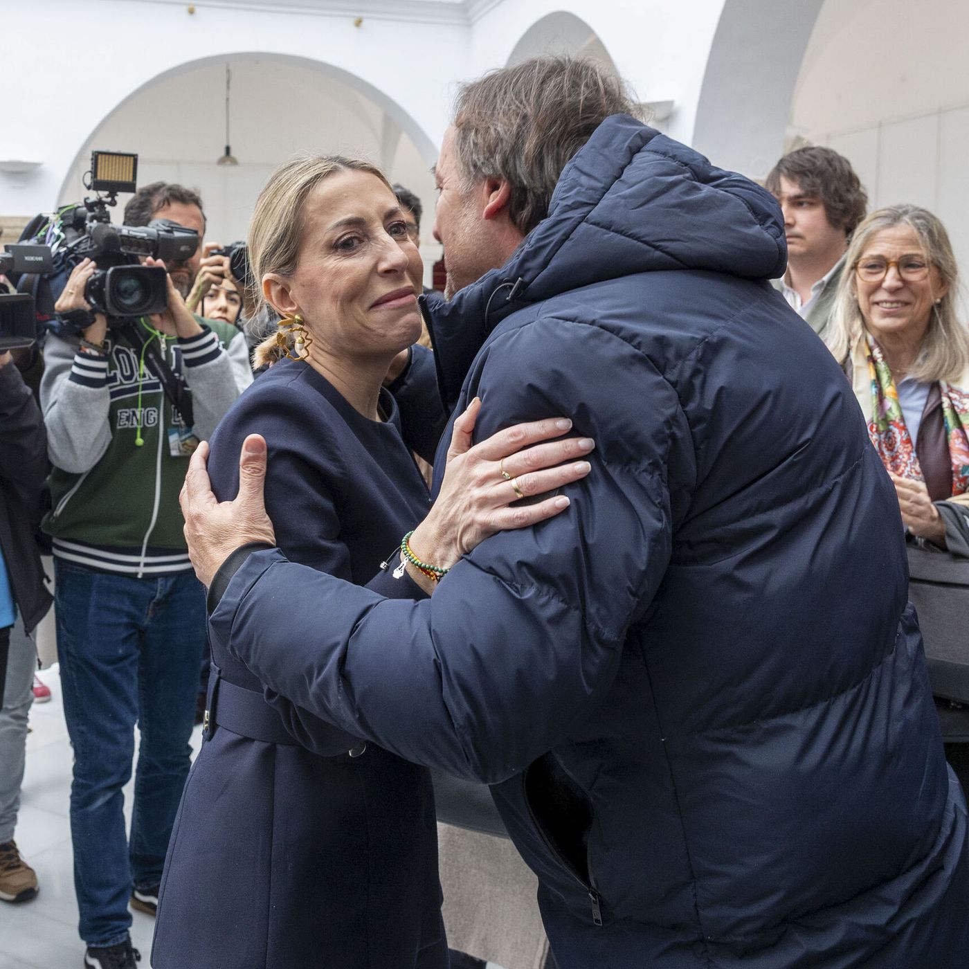 Tertulia de Federico: PP y Vox , contigo pero sin ti