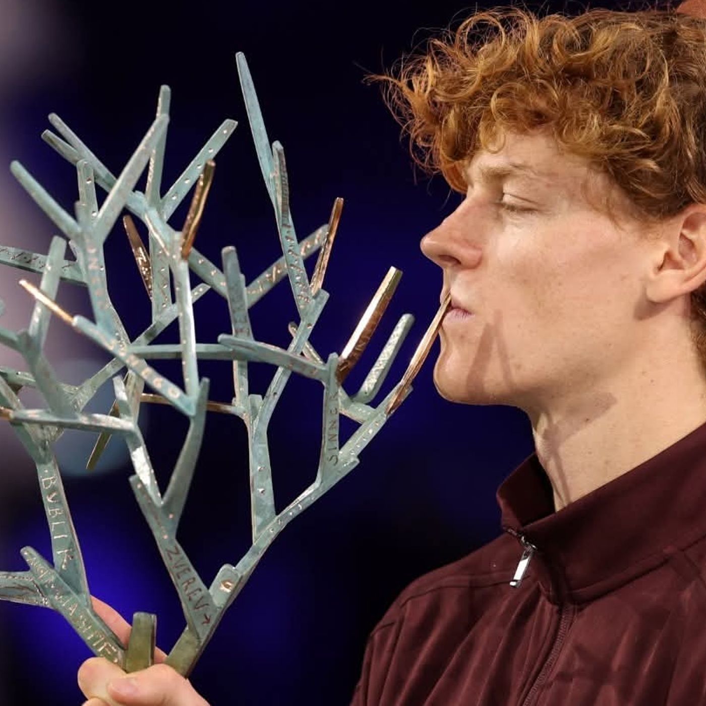 Tennis, Sinner batte Auger-Aliassime a Parigi e torna il numero uno