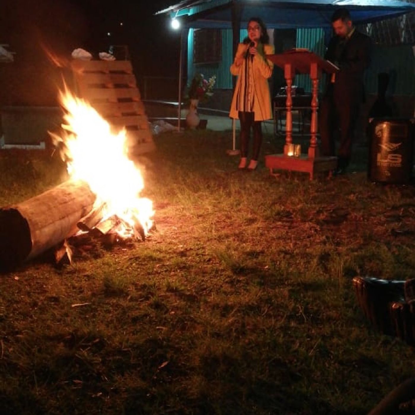 Prédica Échale Más Leña Al Fuego