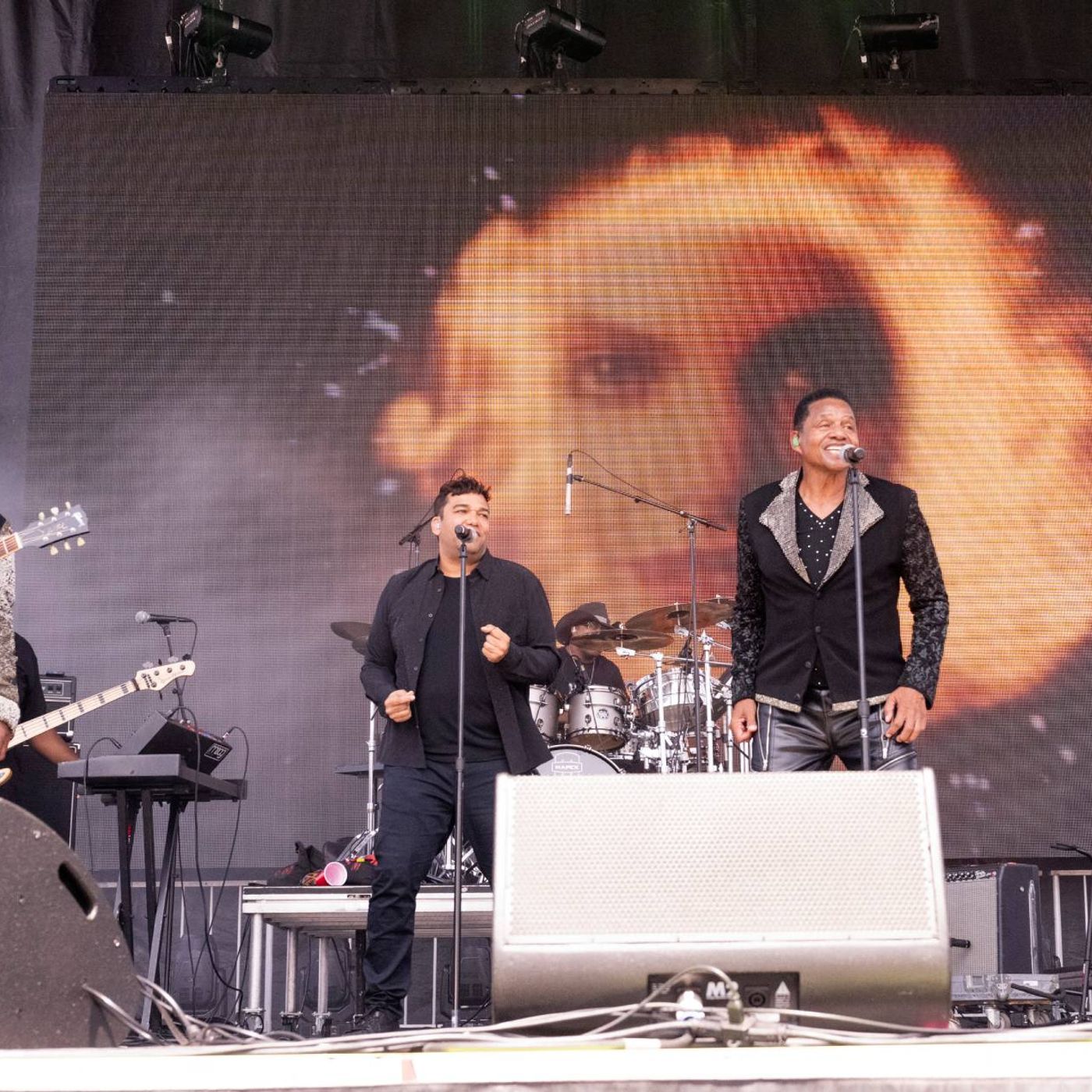 The Jacksons featuring original Jackson 5 members announce 2026 UK tour episode artwork