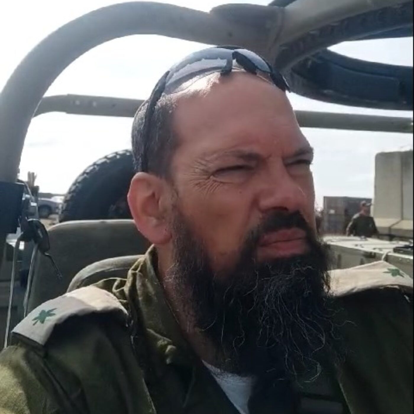 תהיו כמו דוד המלך: לא לתת כוח לאויב מצפייה בסרטונים שלו – להוציא רק גבורה מתוך הכאב | הרב אייל ורד, צו 8 episode artwork
