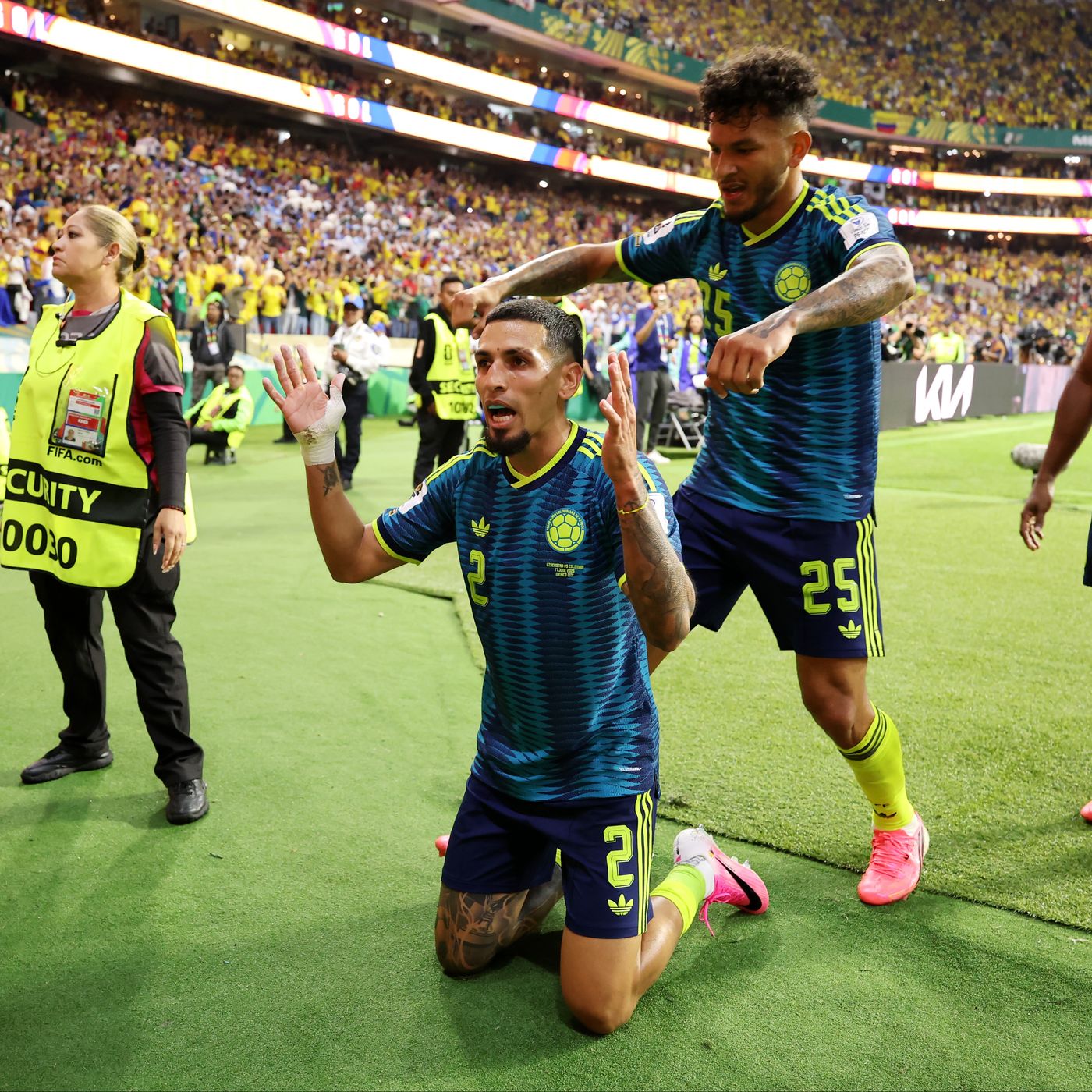 Los goles del Uzbekistán 1 - 3 Colombia | Los cafeteros sufren ganan en el estreno episode artwork