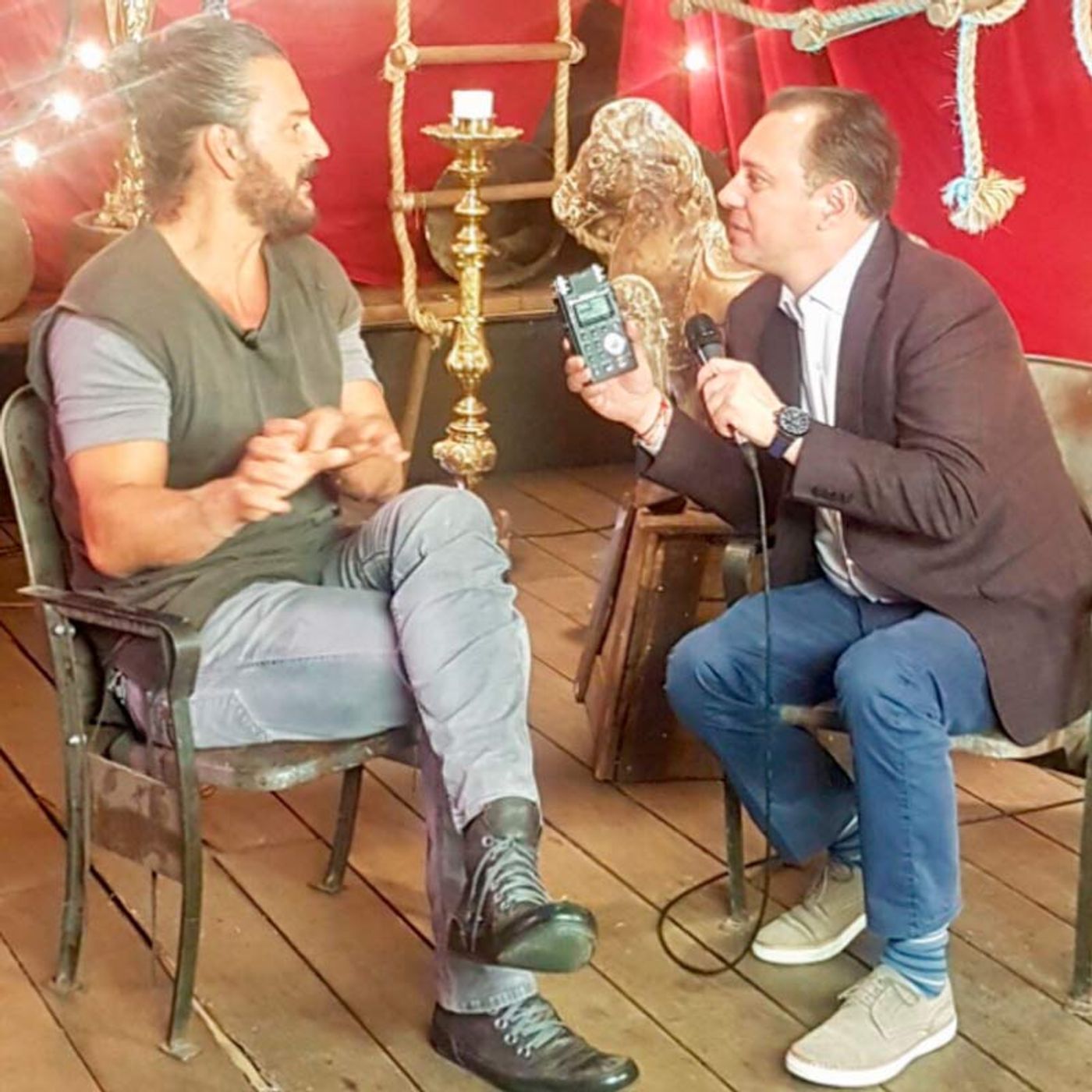 Esfera con: Ricardo Arjona en Hoy Con Mariano