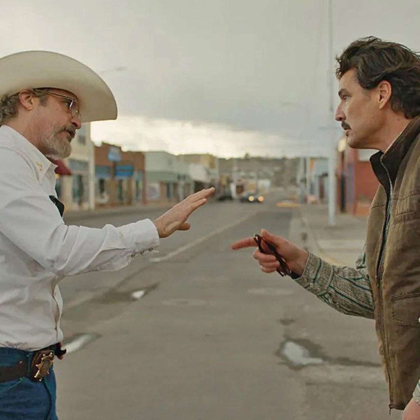 Estrenos en cines: Phoenix vs Pedro Pascal, el Cervantes de Amenábar y acción con comedia