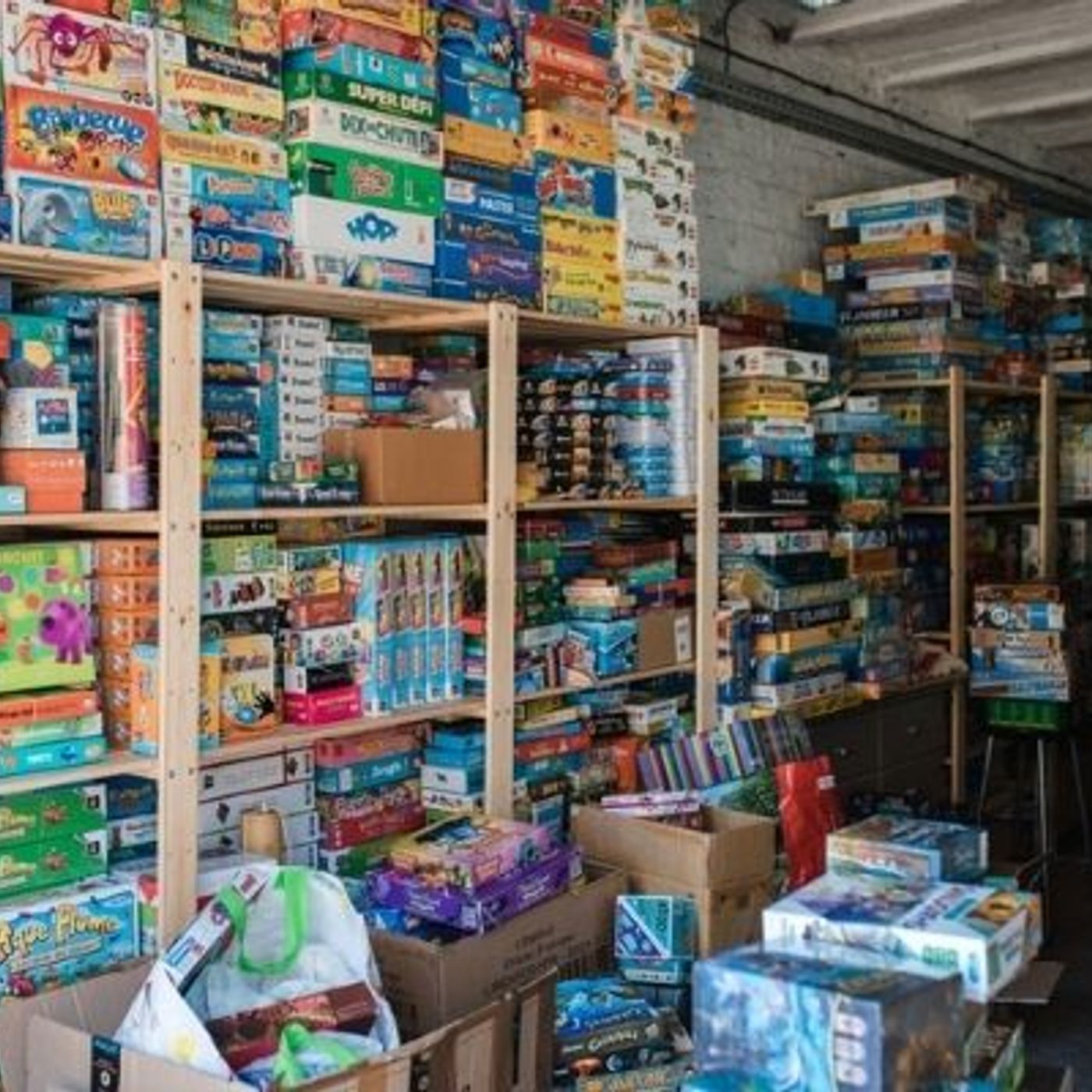 Ensemble solidaires : 6000 jeux récoltés par des passionnés episode artwork