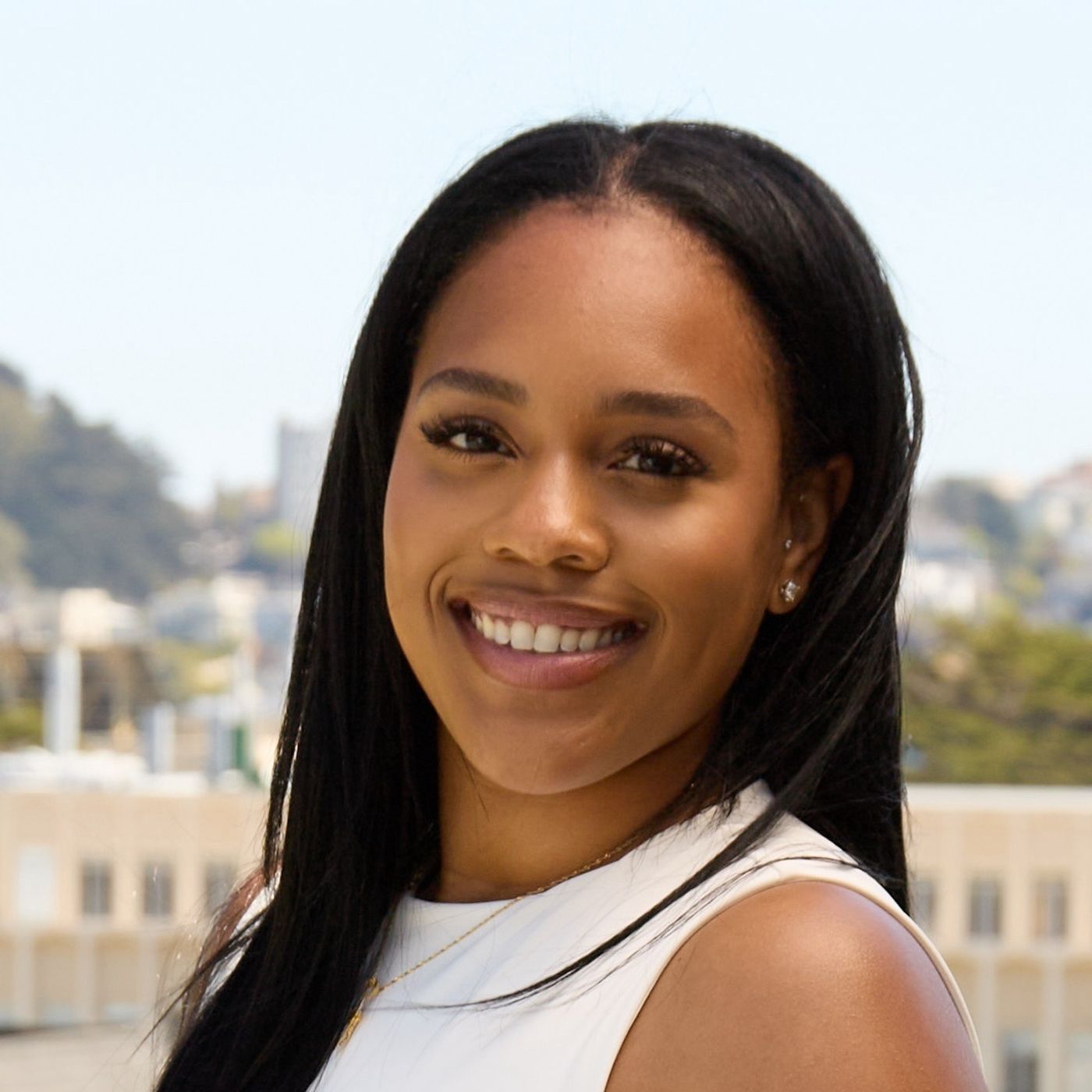 Tayllor Washington, Education Assistant for 49ers EDU, joins Monique A. J. Smith for A Chat in the Garden