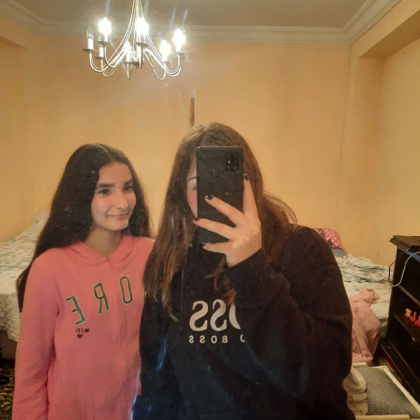 El podcast de Nayara Briz Y Simona Emili