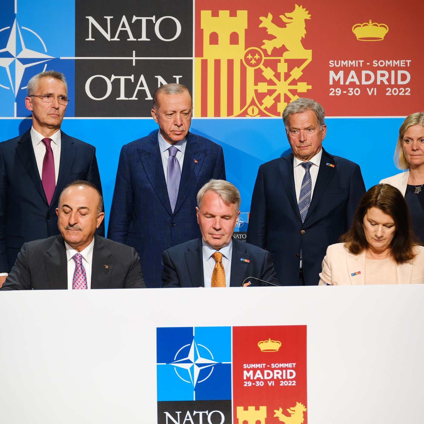 Vertice NATO: Italia sempre più coinvolta in preparazione guerre. In arrivo altri militari Usa con missili terra-aria episode artwork