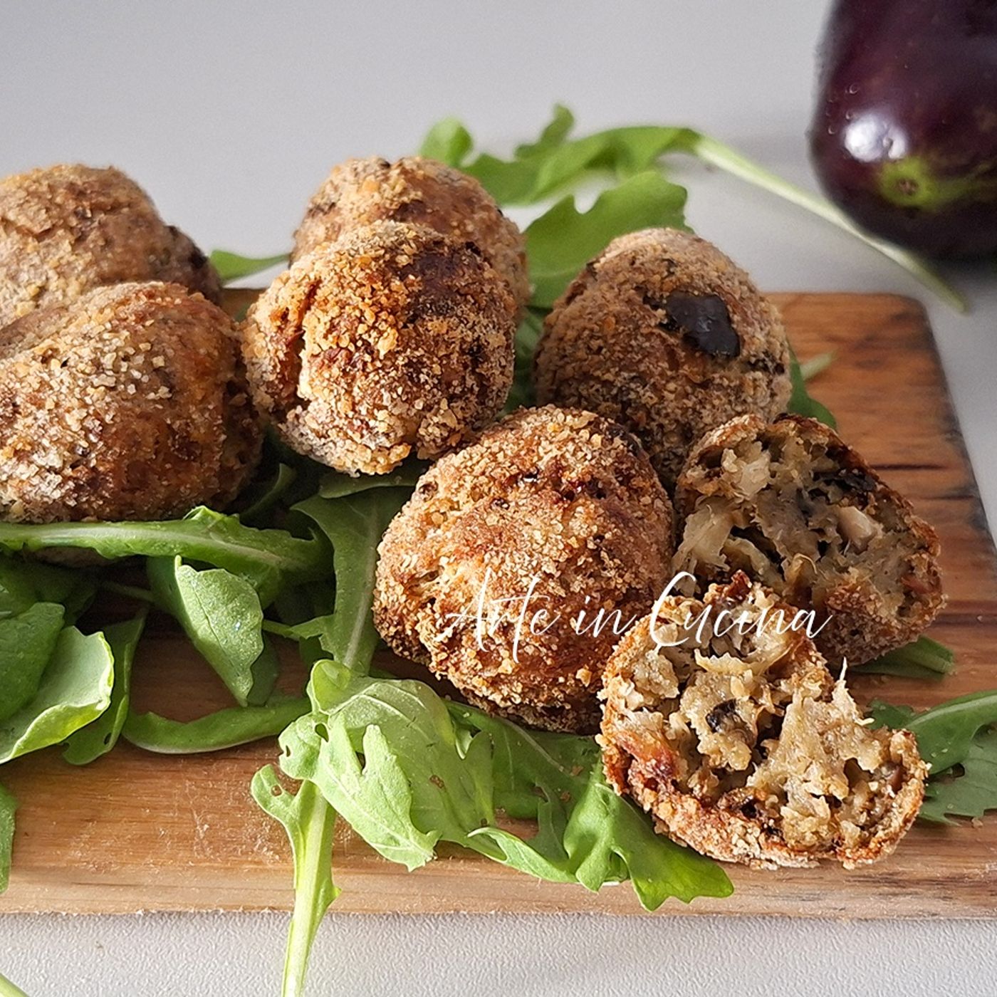 Polpette di melanzane e tonno in friggitrice ad aria