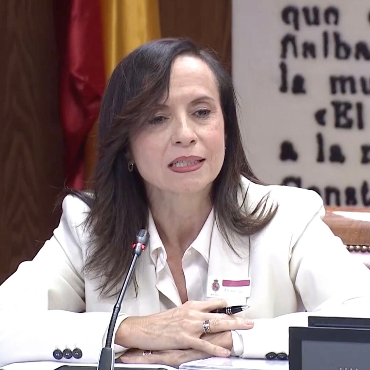 Un experto estalla contra Red Eléctrica tras sus excusas por el apagón: "No sabe distinguir entre un voltio y un vatio"