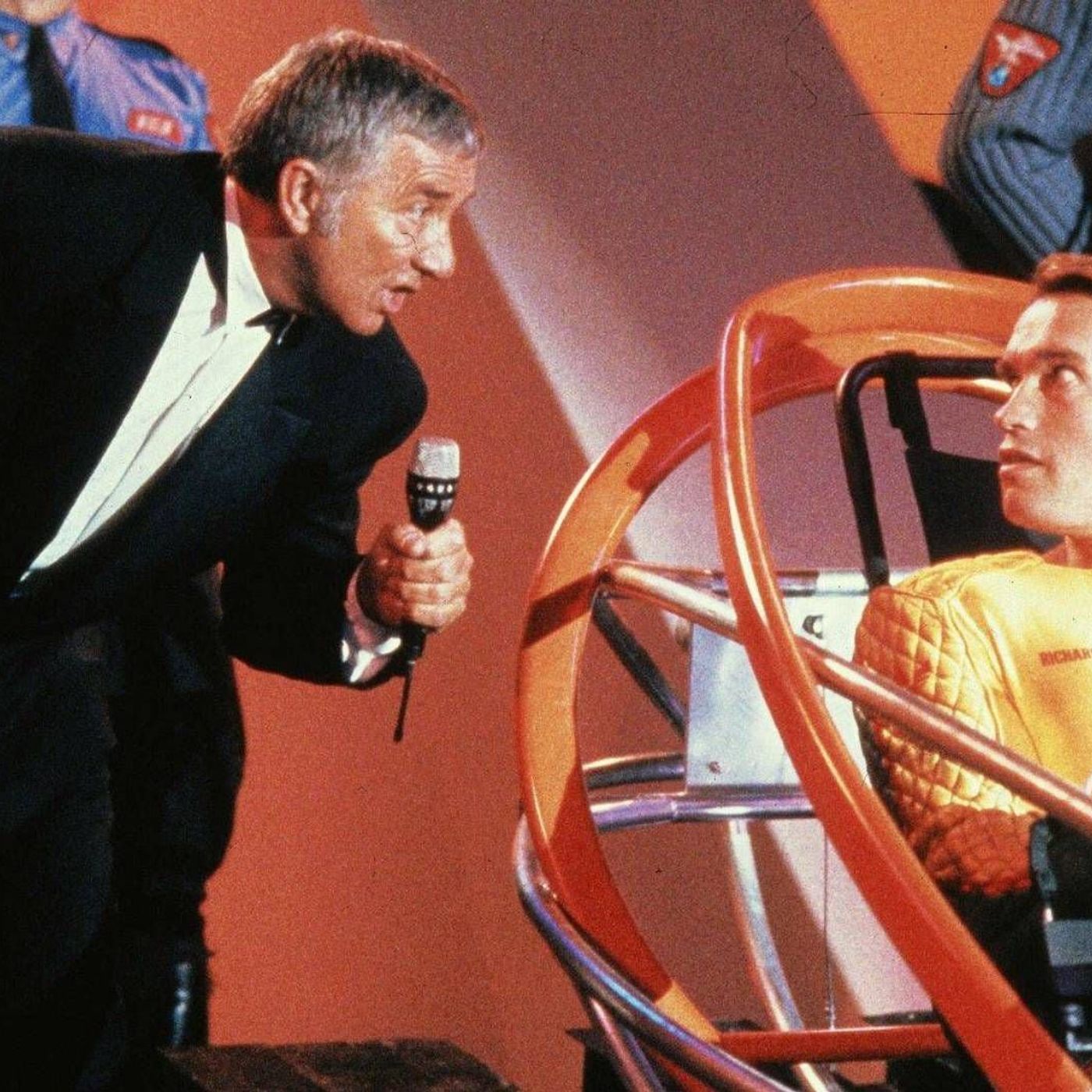 'Perseguido (The Running Man, 1987), o Schwarzenegger contra el Jorge Javier del futuro episode artwork