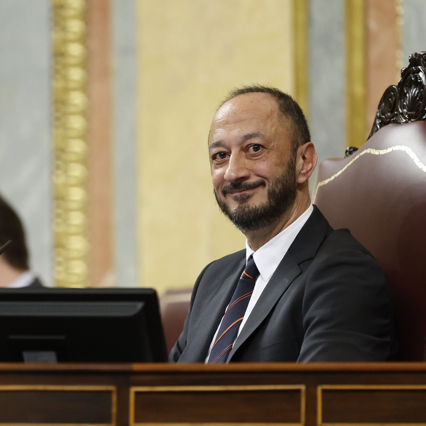 La República de los Tonnntos: La prevaricación de Gómez de Celis y otros golpes a la Constitución