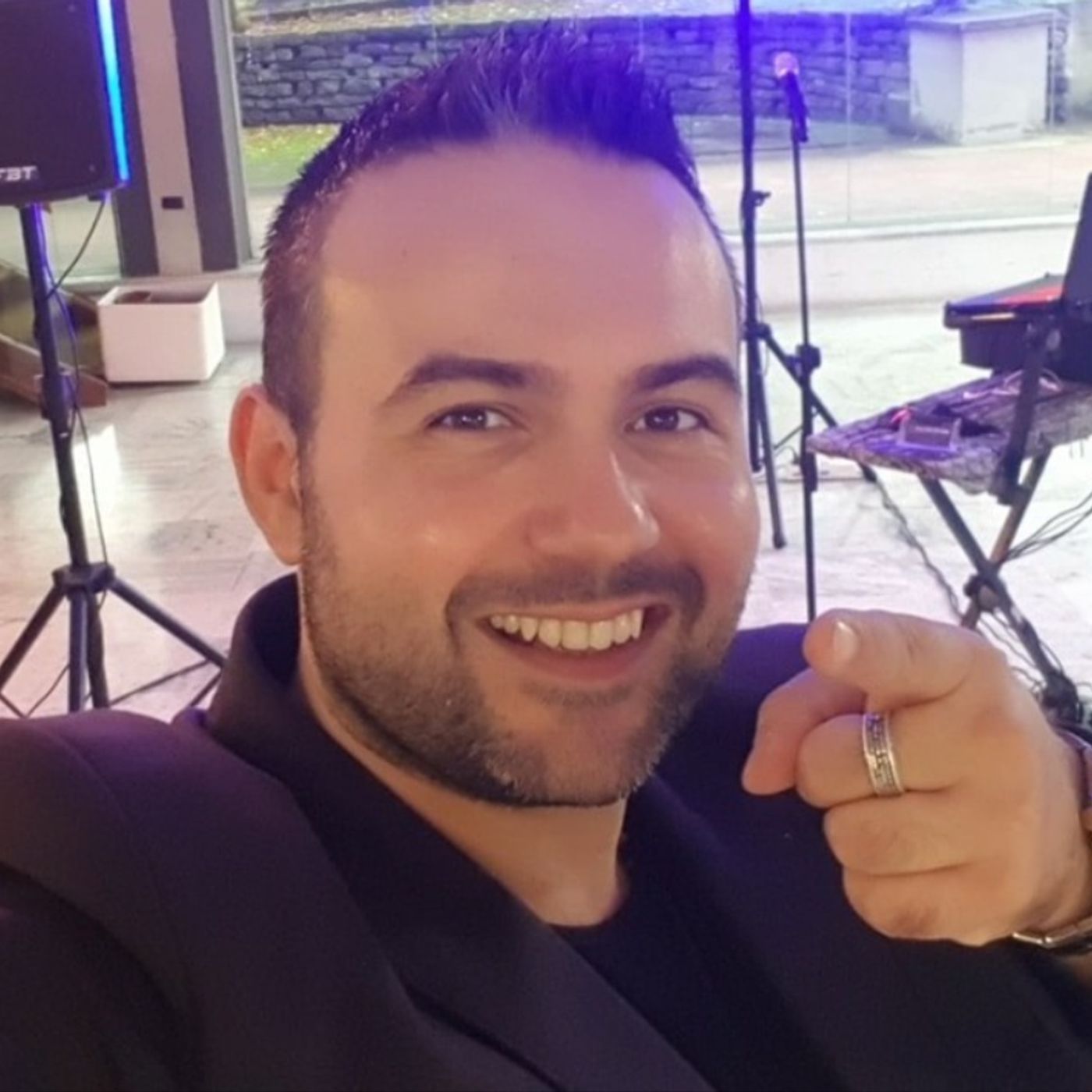Sanremo 2024, Tocchini: «Racconto temi importanti con leggerezza» episode artwork
