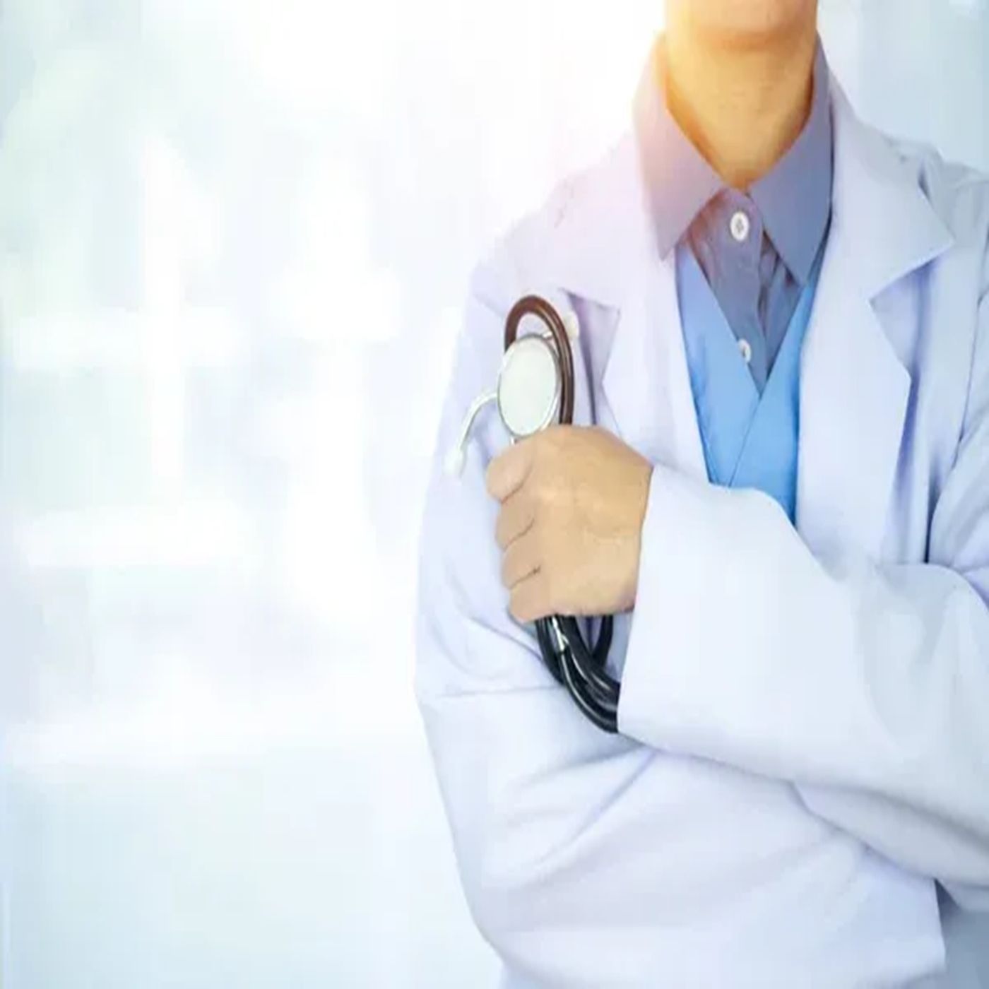 Salud y muchos más cover art