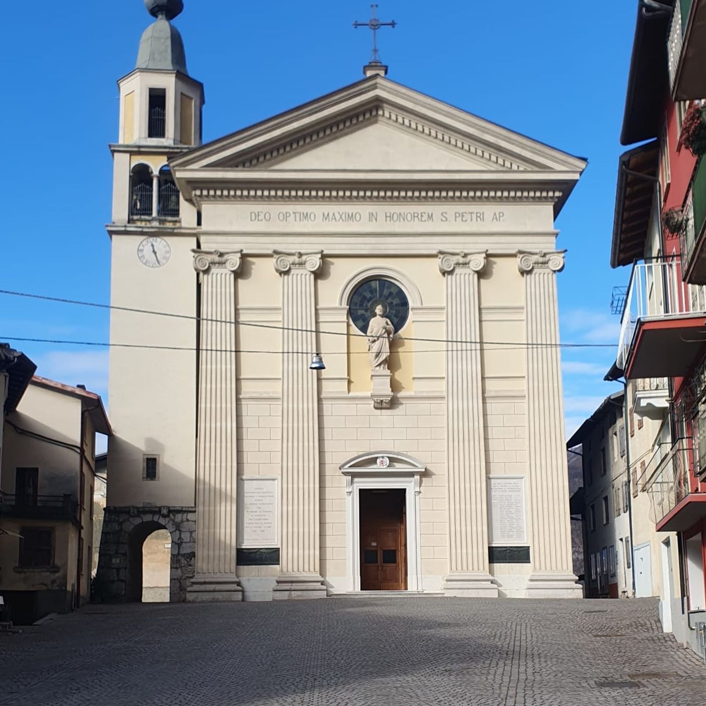 Il paese inaugura il cuore nuovo di San Pietro: “Sarà davvero una festa di piazza” episode artwork