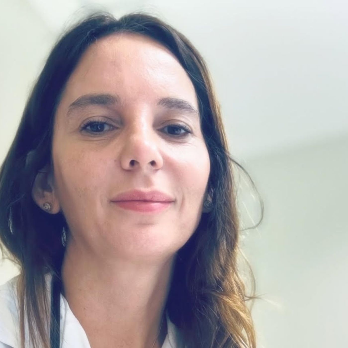 Dra. Bárbara Broese Médica Infectóloga La Burbuja episode artwork