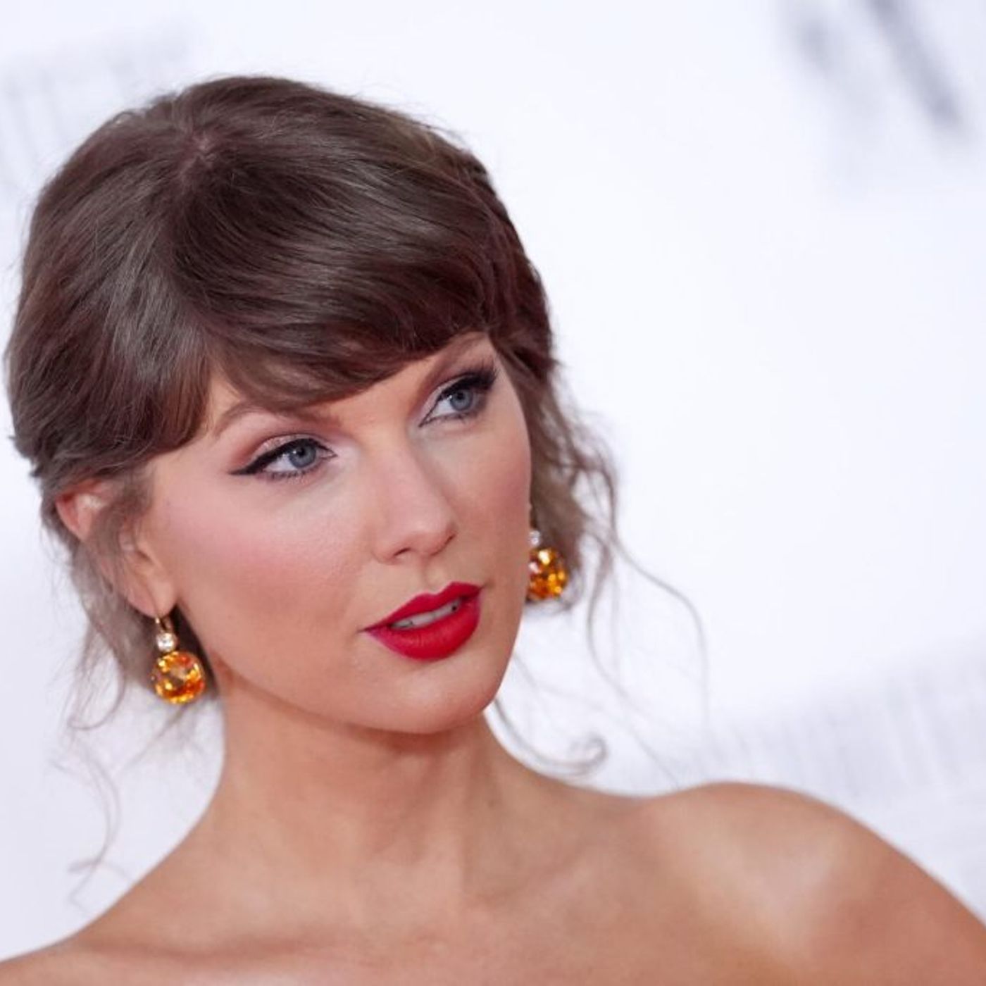 Taylor Swift’s ‘I Bet You Think About Me’ Is Her Latest Song Removed From a Trump TikTok Post episode artwork