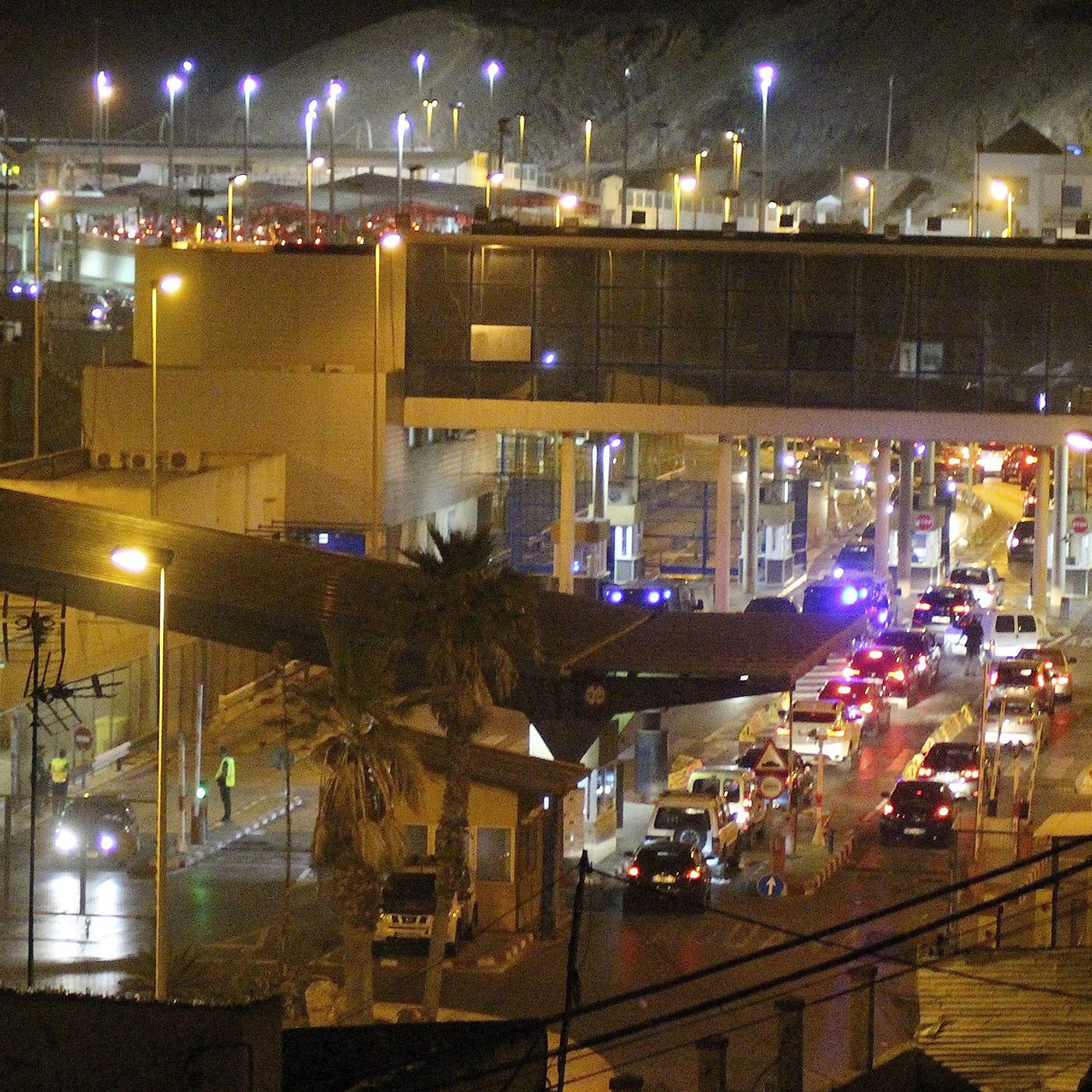 Las Noticias de La Mañana: ¿Qué le debe el Gobierno a Marruecos? El pacto secreto que afecta a Ceuta y Melilla