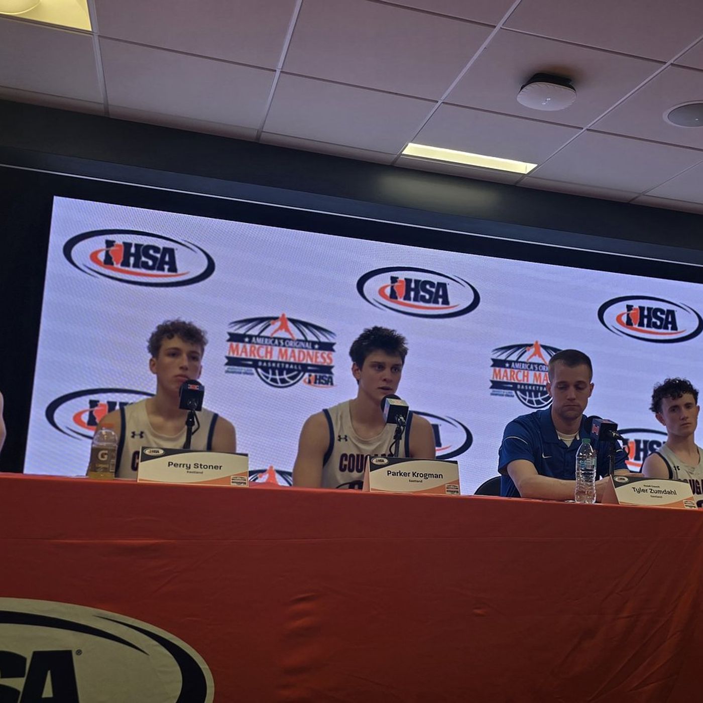 Eastland falls 66-38 to Chicago Marshall in IHSA Class 1A state semifinal, will play for third place