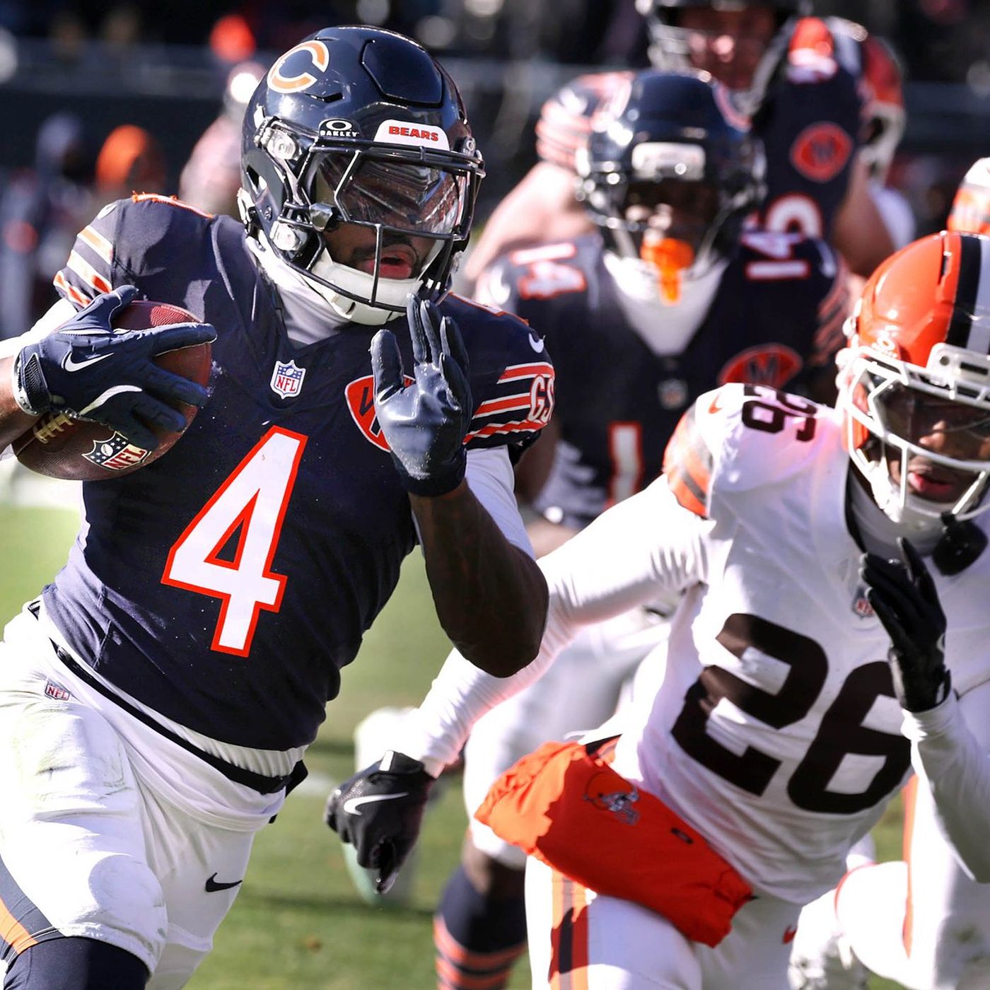 The Chicago Bears had one of the NFL’s best running games. Here’s how they’re making it more explosive episode artwork