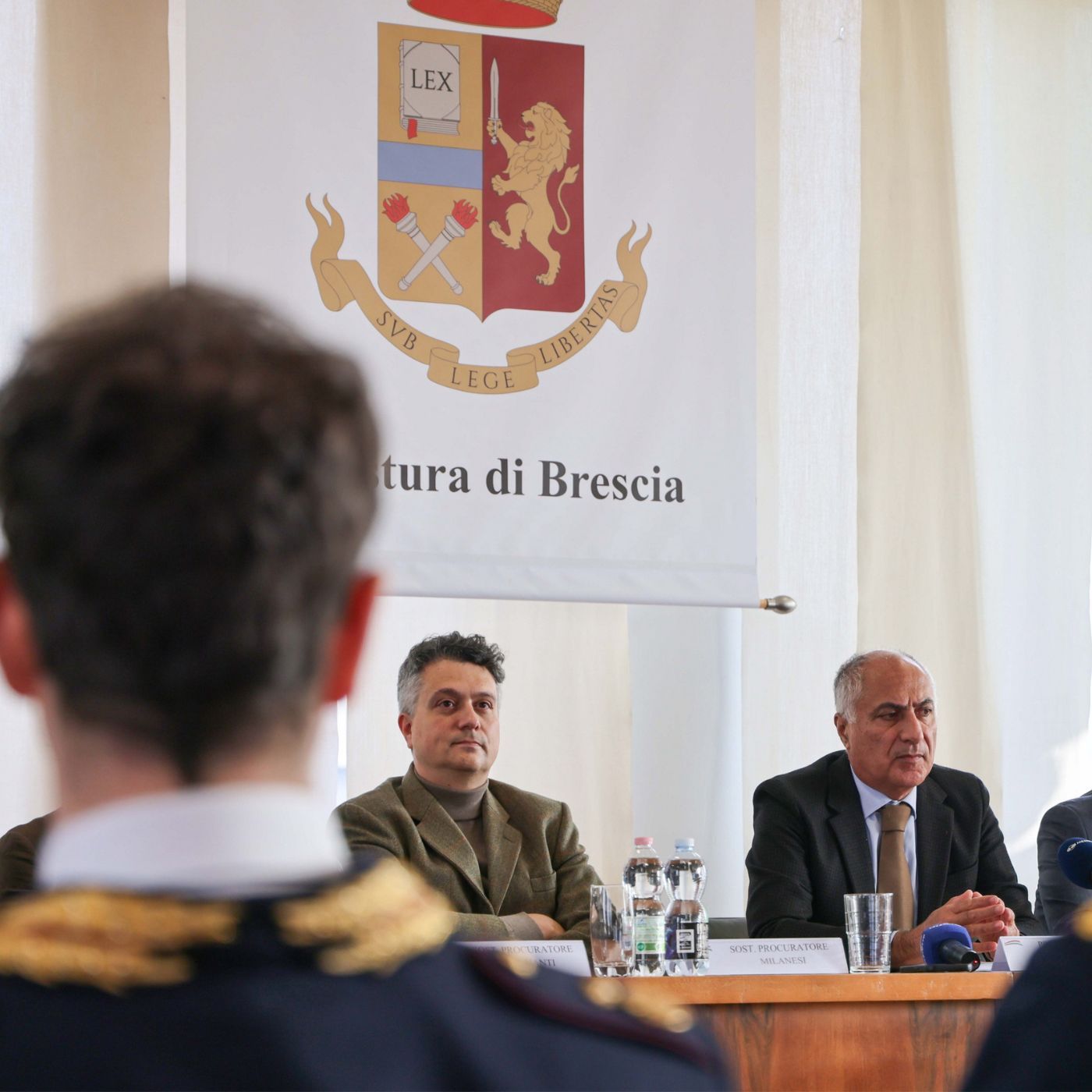 La 'ndrangheta si infiltra nella provincia di Brescia. 25 arresti, anche una suora nella banda criminale | 06/12/2024 | Il Corsivo episode artwork