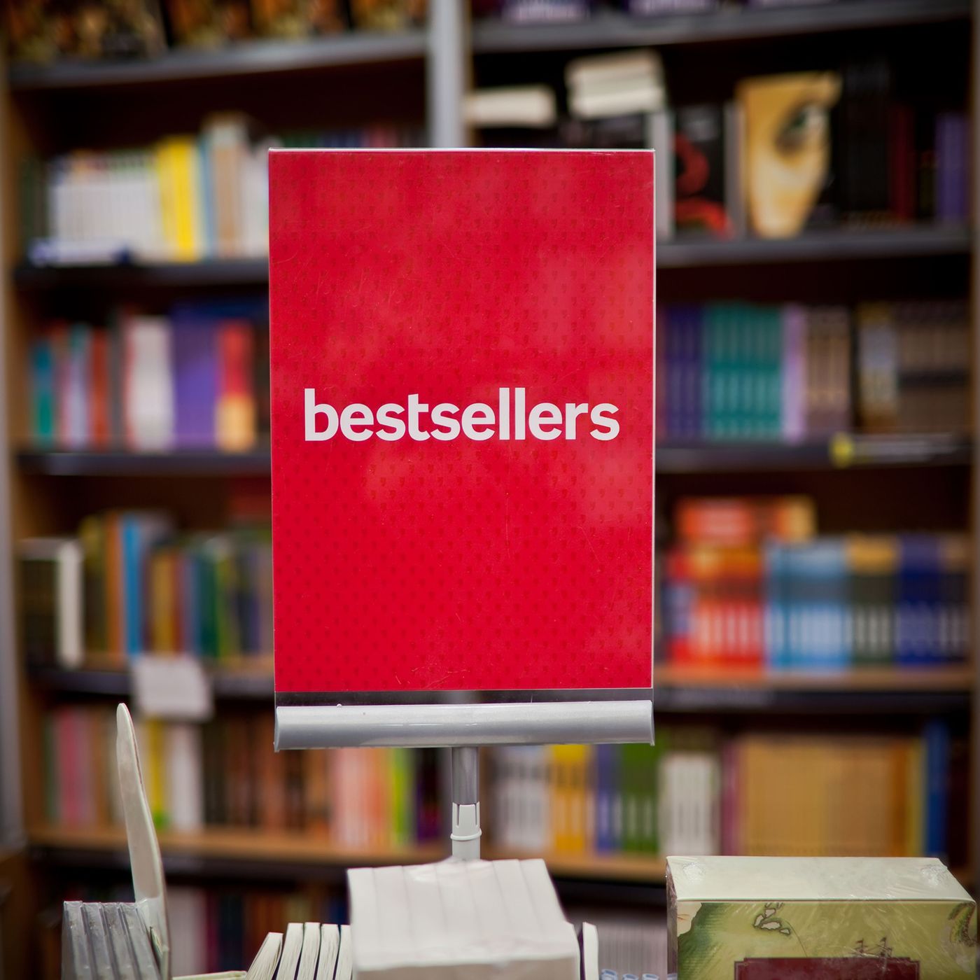 From Blank Page to Bestseller: The Secrets of Successful Authors with Julie Lokun