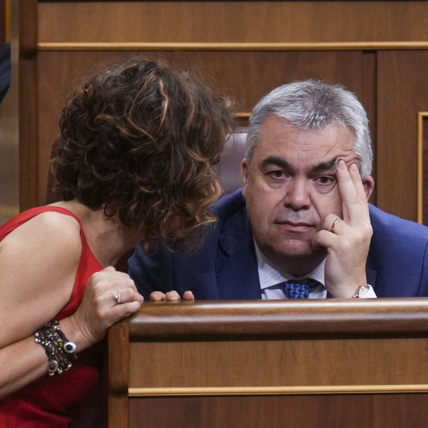 Es Noticia: Cerco a Sánchez y Santos Cerdán