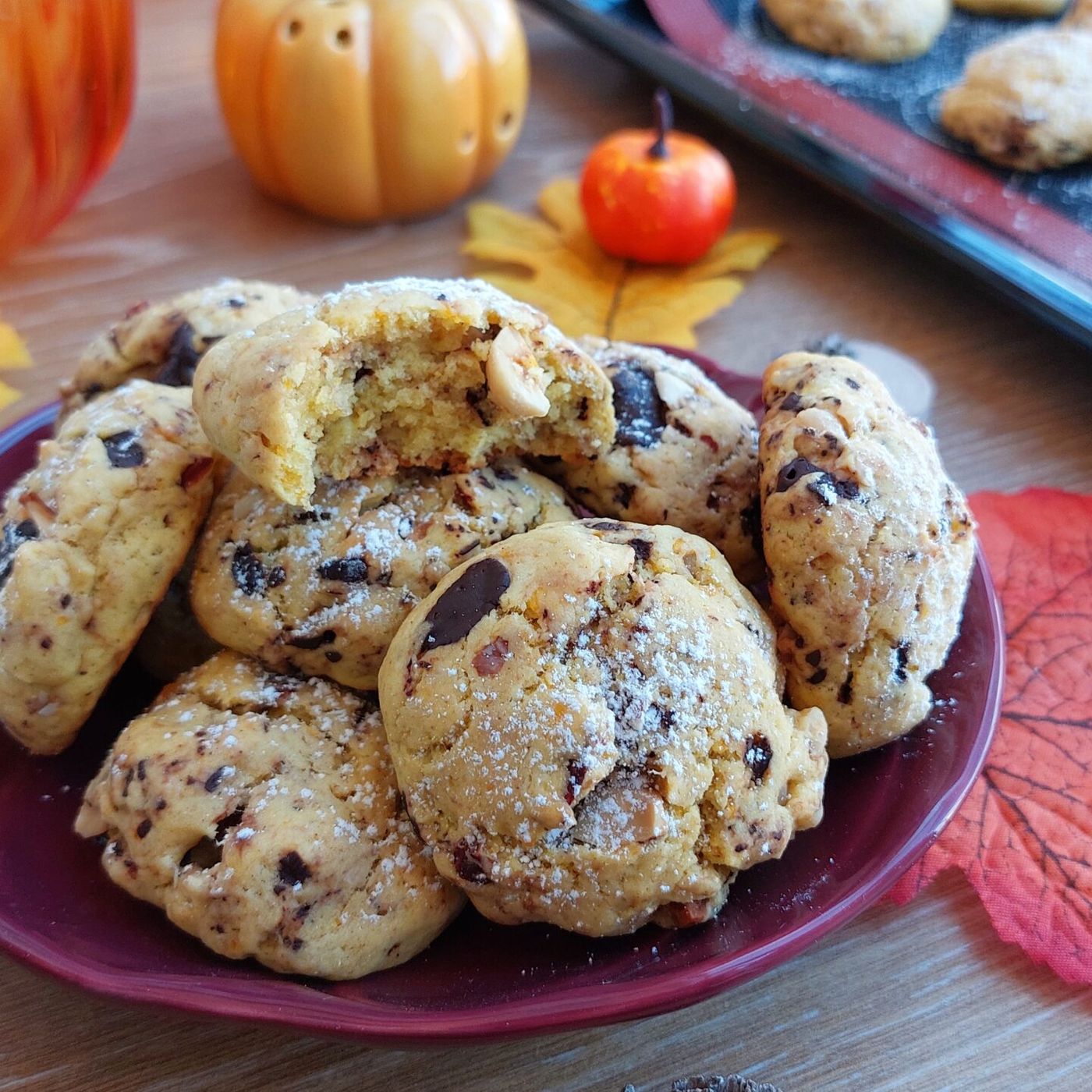 BISCOTTI MORBIDI ALLA ZUCCA, FRUTTA SECCA E CIOCCOLATO: IL MIX AUTUNNALE PERFETTO
