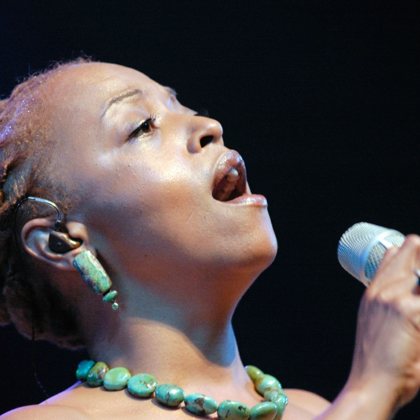 Grammy-winning jazz artist Cassandra Wilson dies aged 70 episode artwork