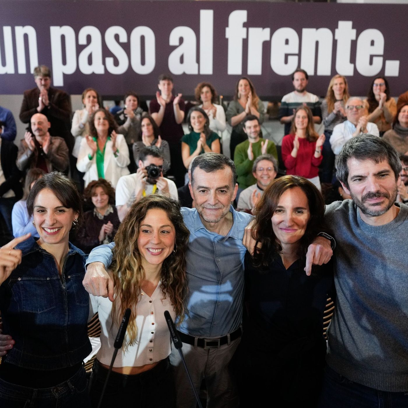 Noticias La Trinchera. Sumar presenta su frente popular a la izquierda del PSOE