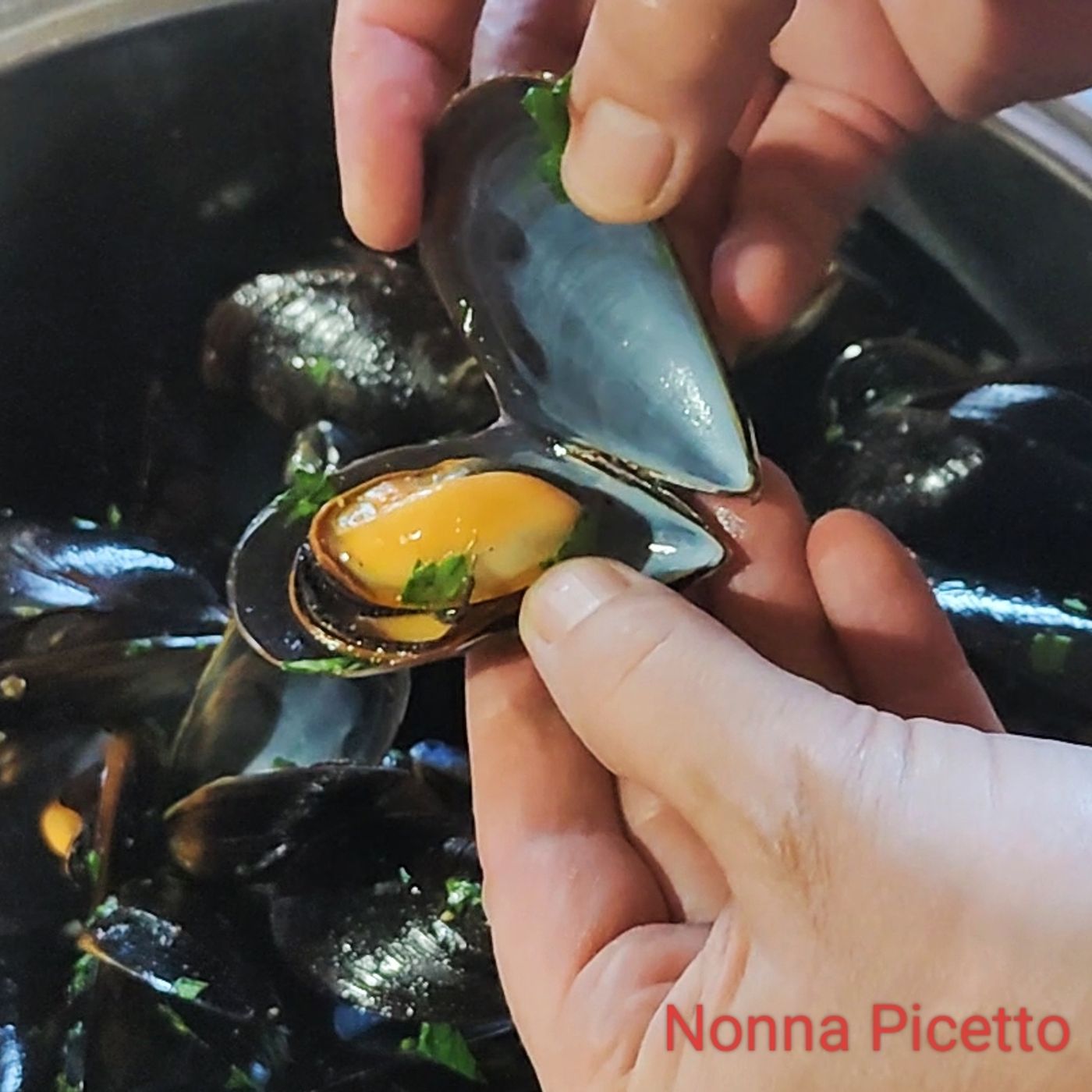 Impepata di cozze ricetta della nonna episode artwork