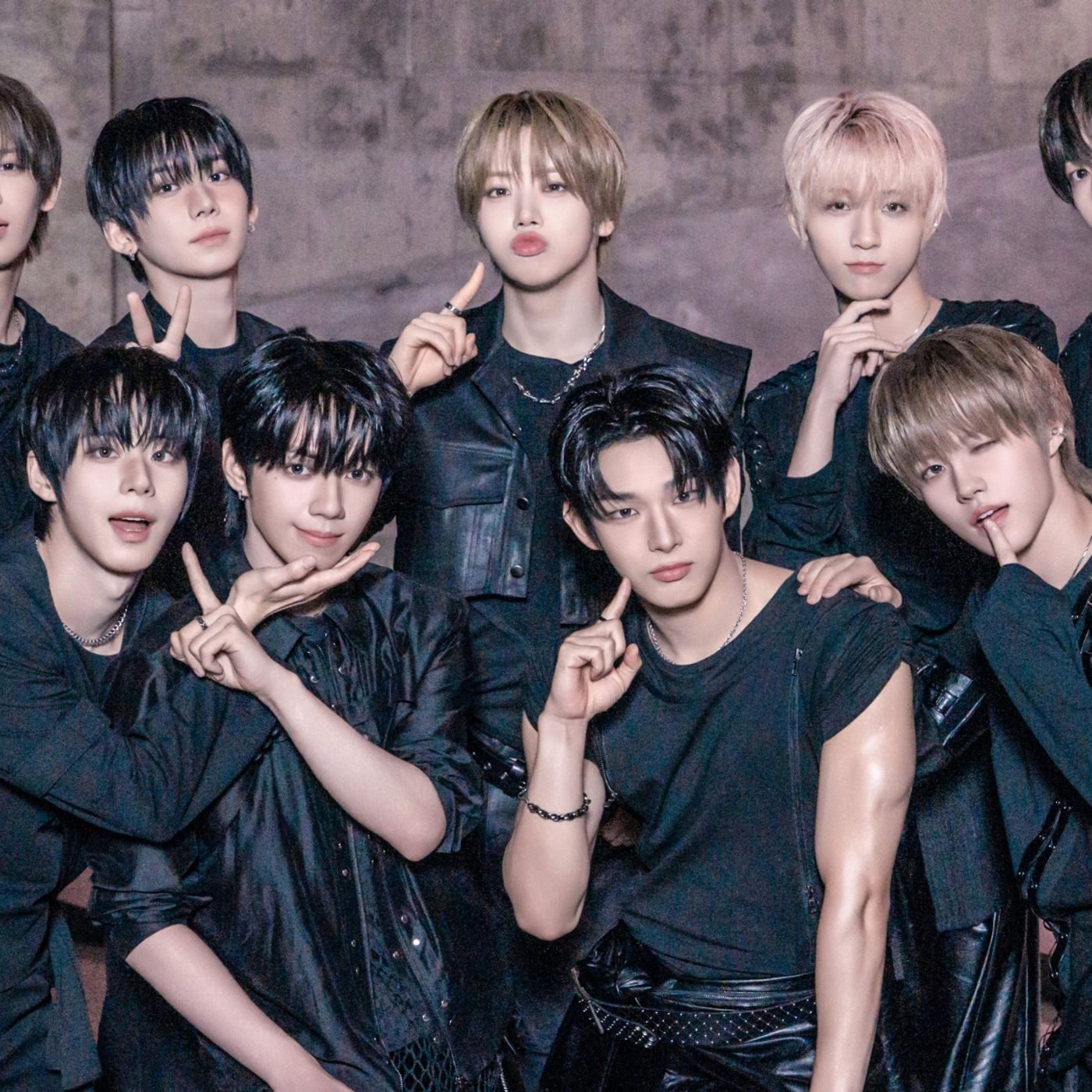 AHOF Drops 1st Teaser For “RUN TO YOU” Comeback | Soompi episode artwork