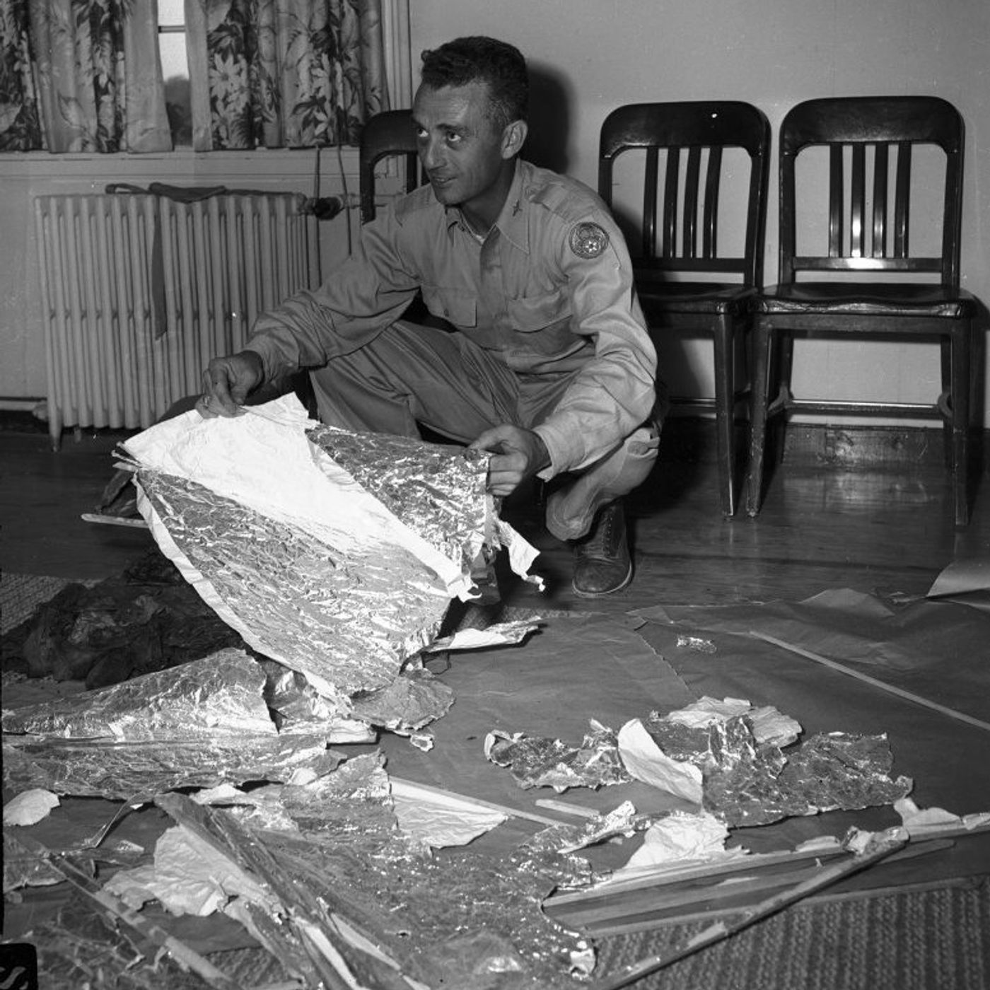 Rob McConnell Interviews - GUY MALONE - Roswell UFO Incident and Operation Paper Clip