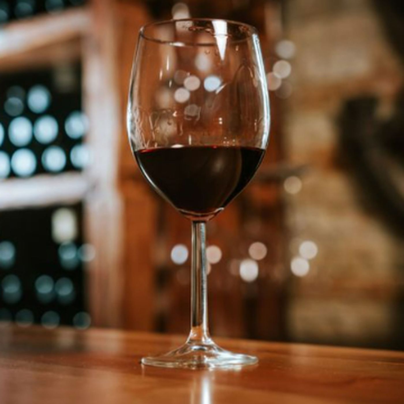 What Does Pinot Noir Wine Taste Like? Explore Whether Pinot Noir Is Sweet, Dry, or Bitter and How Its Flavor Profile Sets It Apart from Othe episode artwork