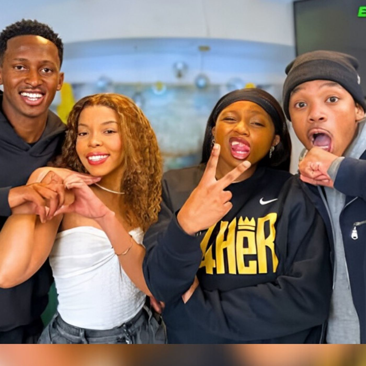 Mtho Vs Elizabeth Wild Fight | Cassper Disses A Reece & MacG  - Open Chats Podcast Ep episode artwork