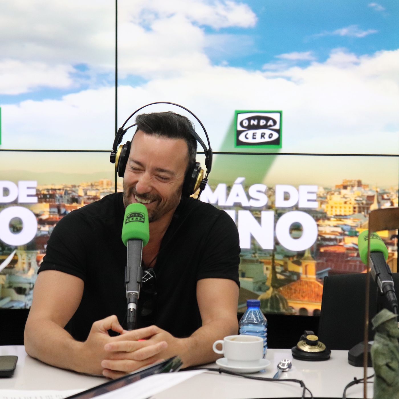cover of episode Pablo Puyol: "Lo bonito es hacer feliz a la gente que viene al teatro"