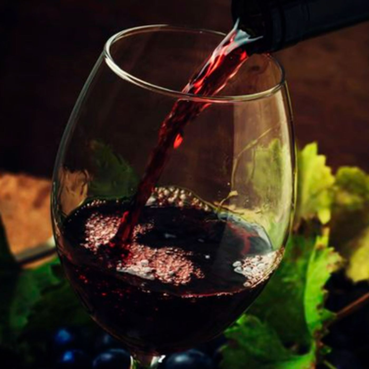 Pinot Noir Red Wine: Exploring the Best Varieties by Color and Taste episode artwork