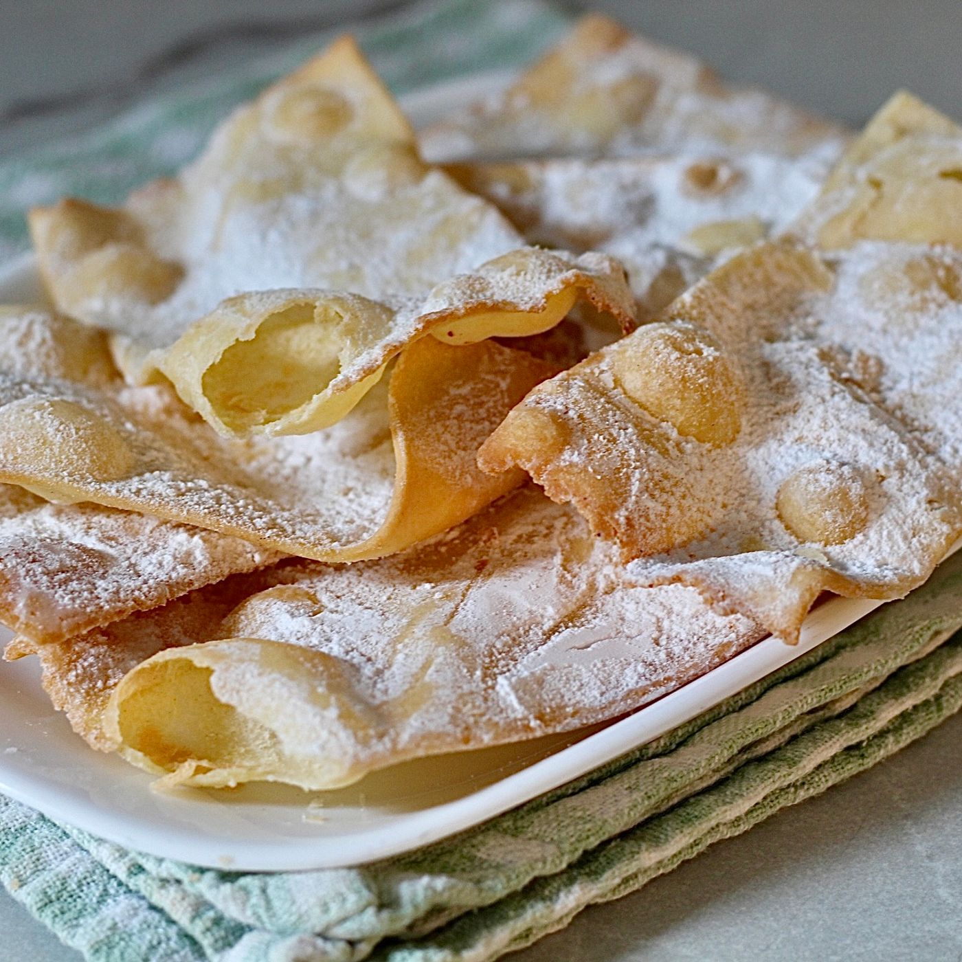 Come fare le chiacchiere di Carnevale: ricetta originale episode artwork